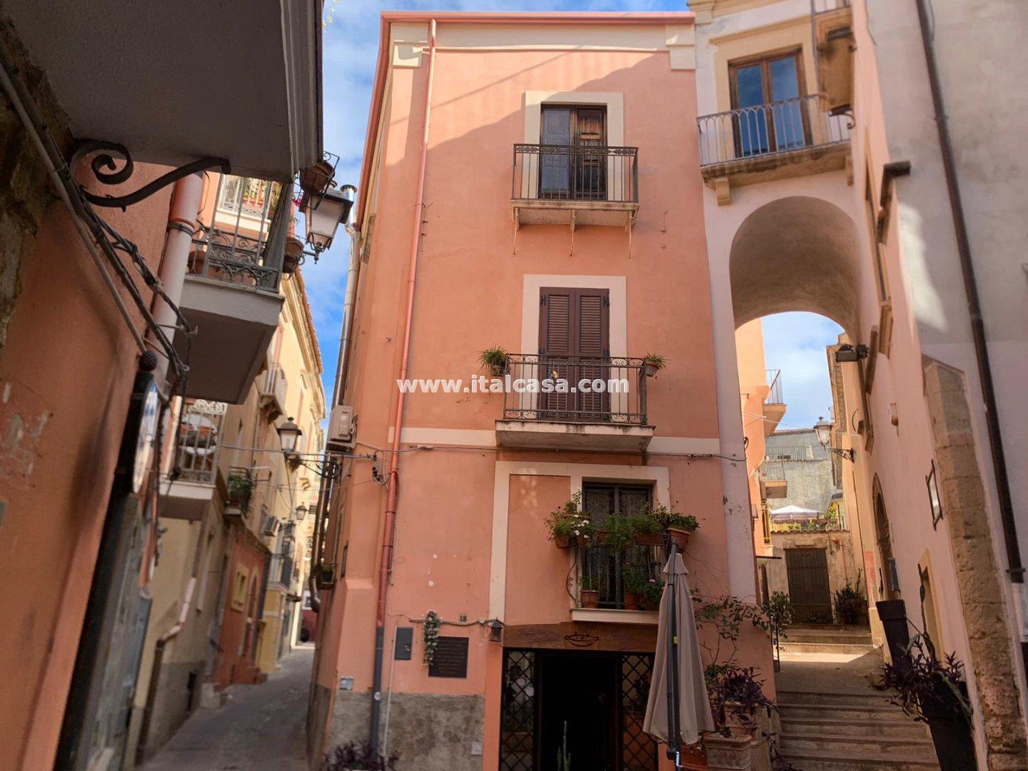 Bar / Ristorante in vendita a Crotone
