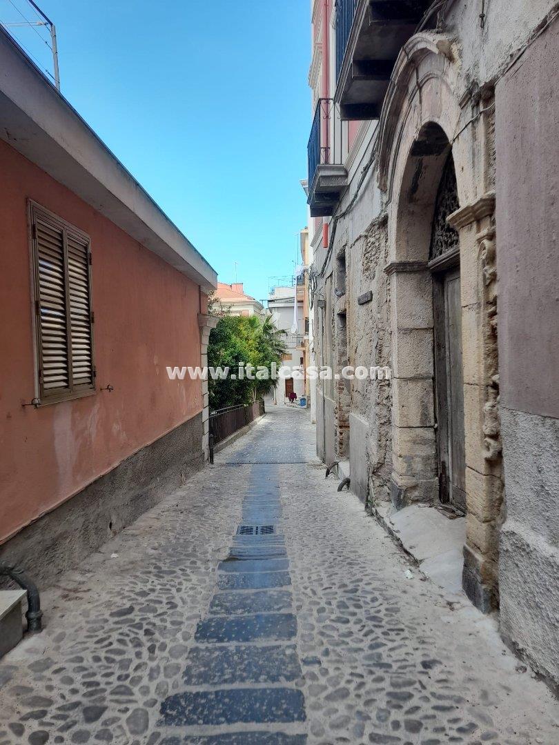 Casa Unifamiliare in vendita a Crotone