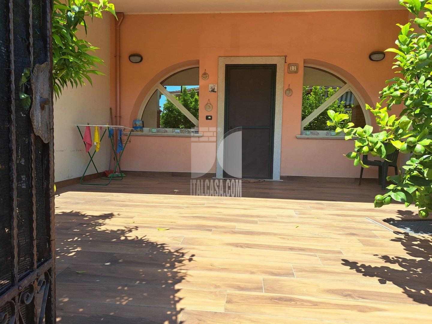Villa a schiera in vendita a Crotone