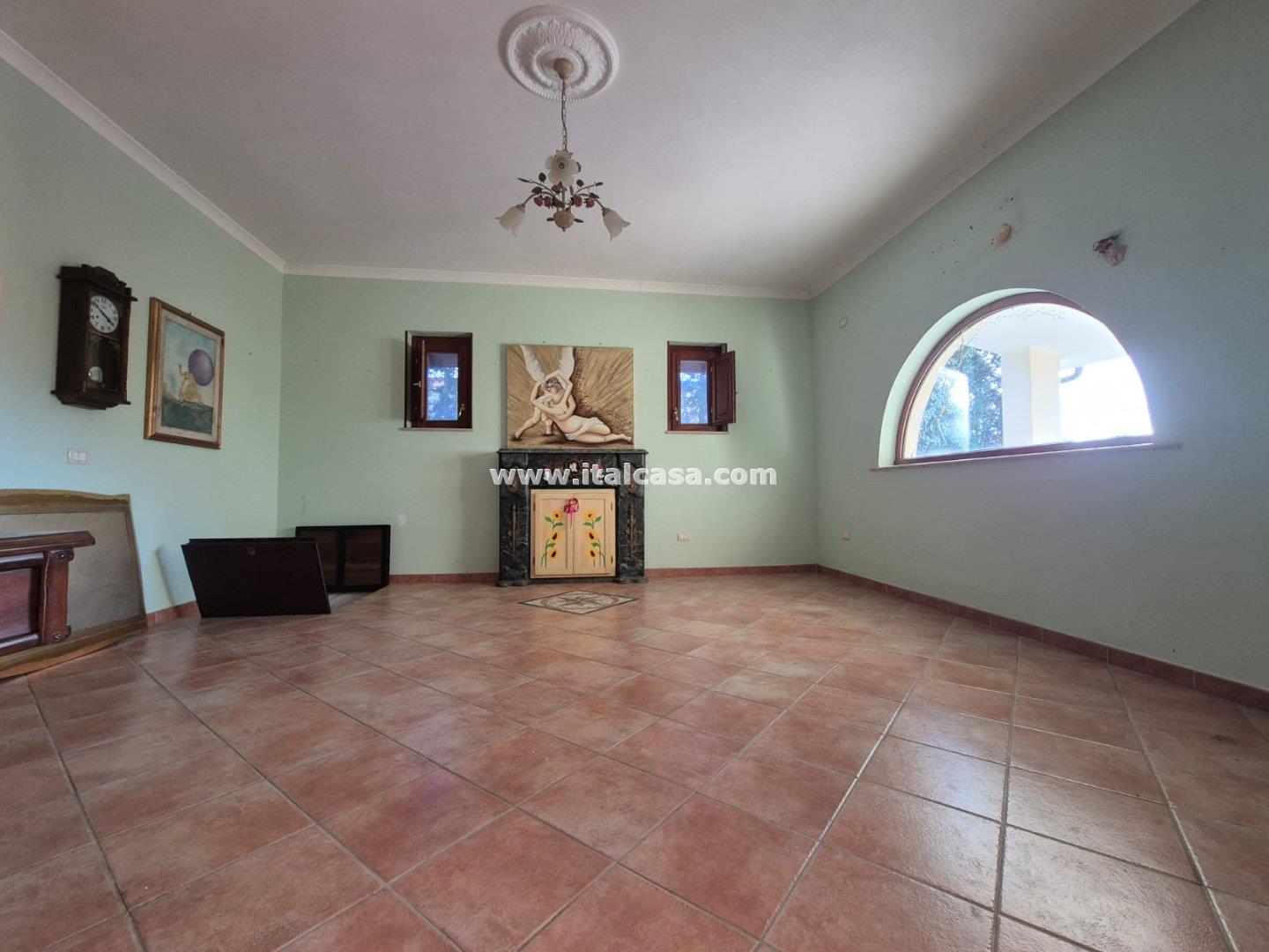 Villa Unifamiliare in vendita a Crotone