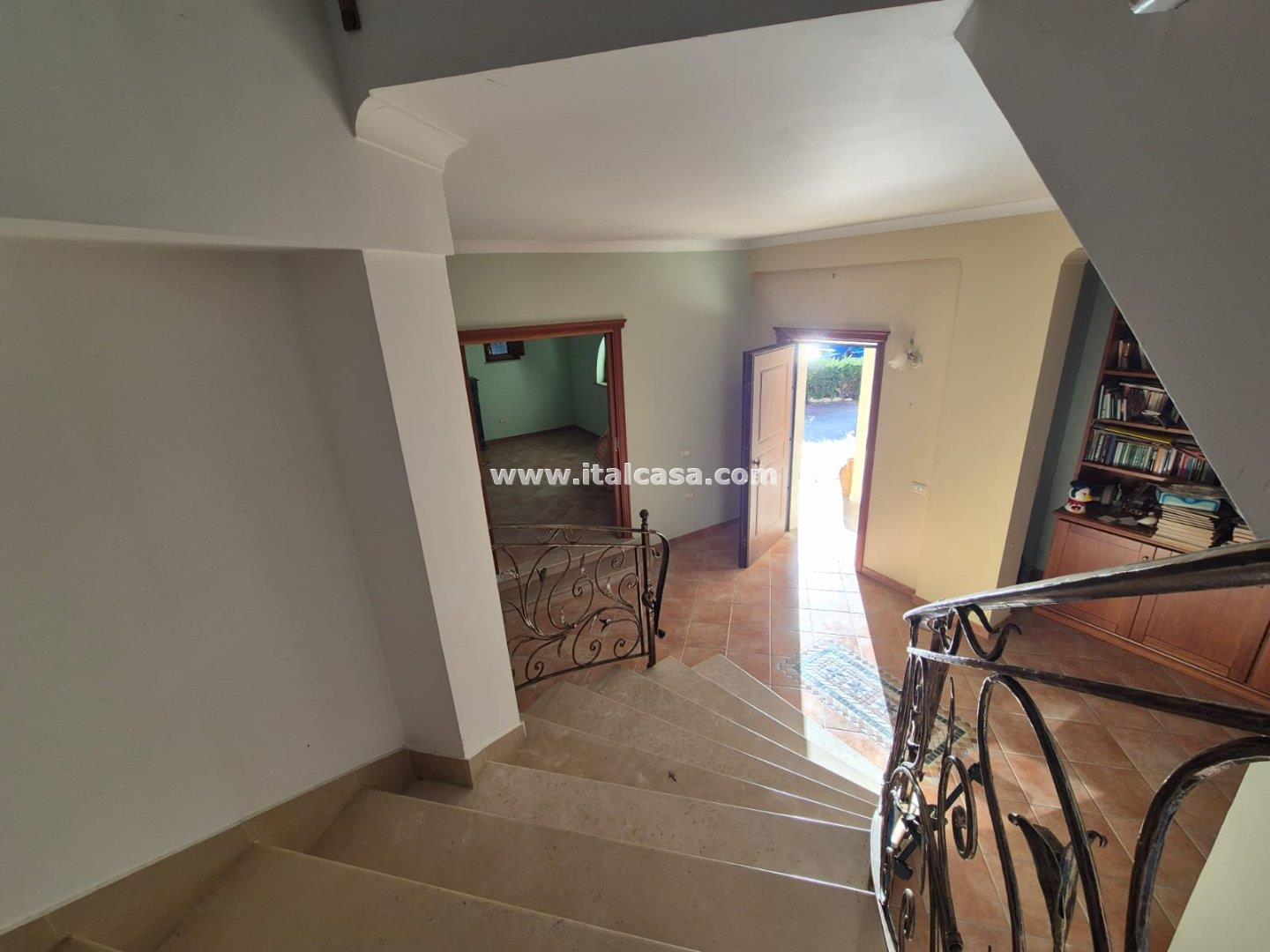 Villa Unifamiliare in vendita a Crotone
