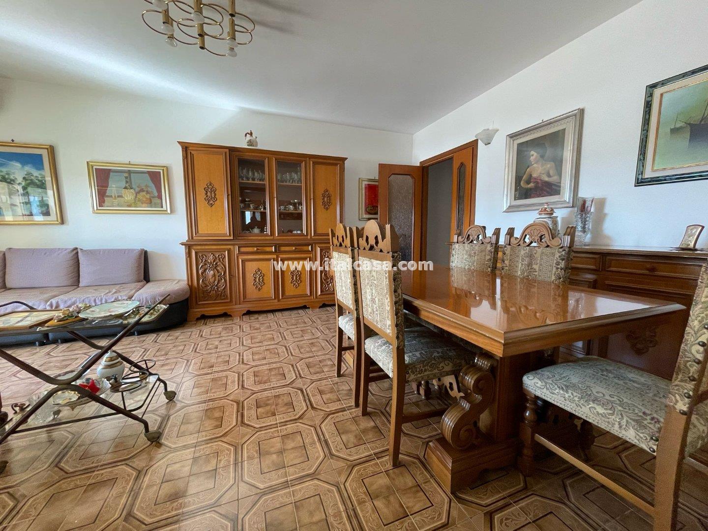 Appartamento in vendita a Crotone