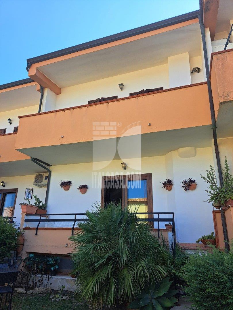Villa a schiera in vendita a Crotone