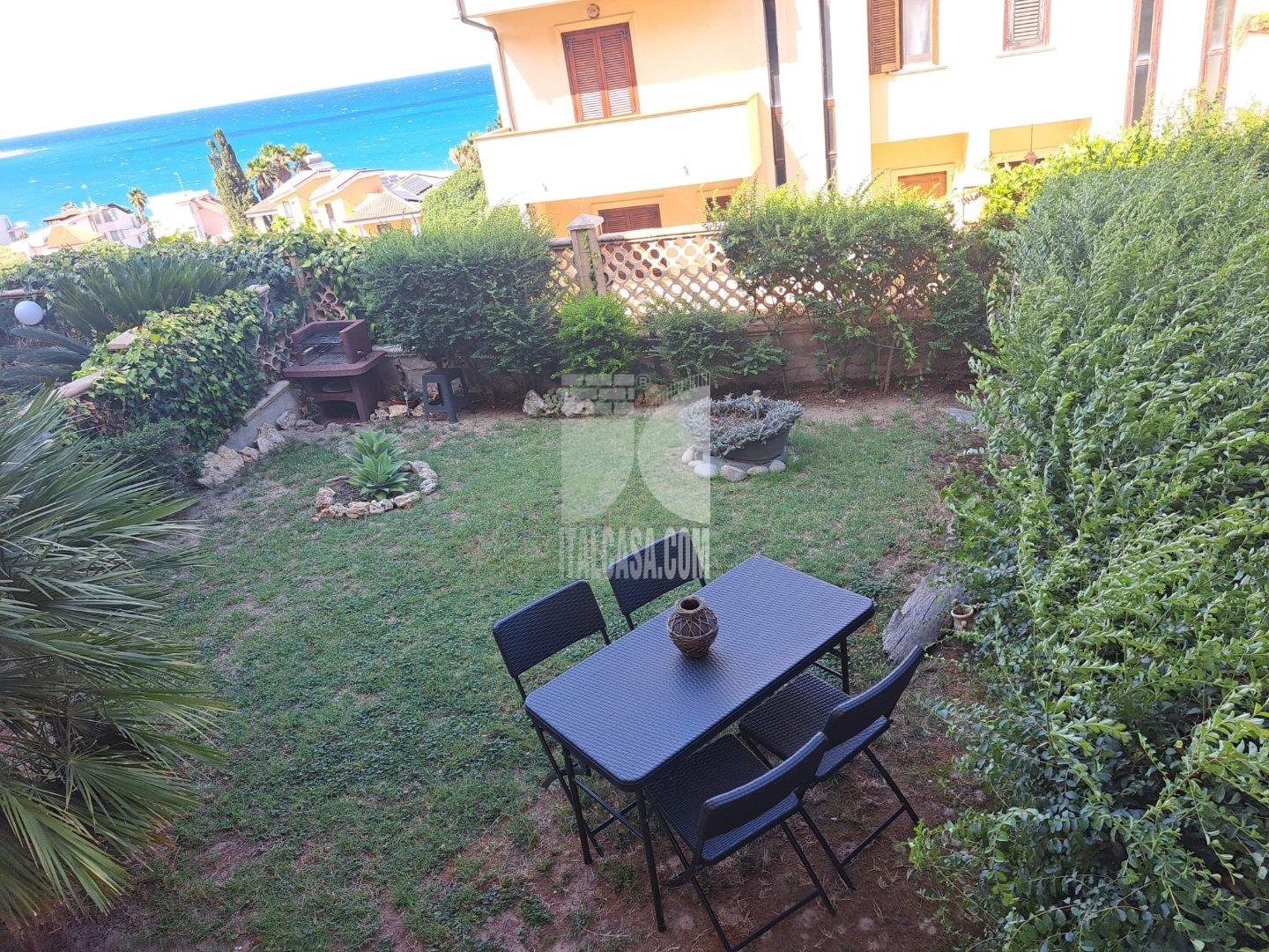 Villa a schiera in vendita a Crotone