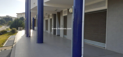 Magazzino in vendita a Crotone