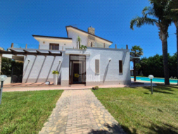 Villa Unifamiliare in vendita a Crotone