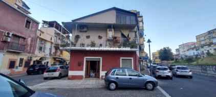 Magazzino in vendita a Crotone
